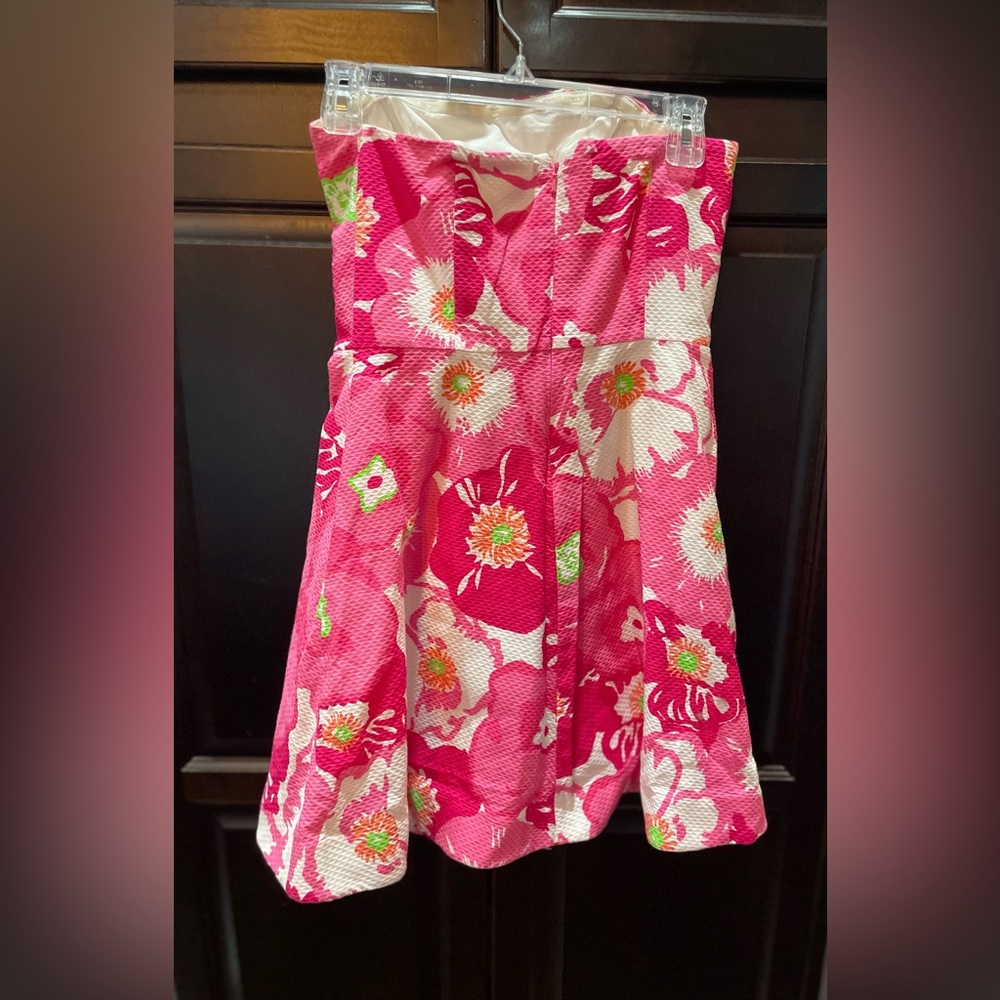 Pink LILLY PULITZER Bloom Strapless Dress in Cherry Begonias Print Size: 0 - Picture 6 of 10